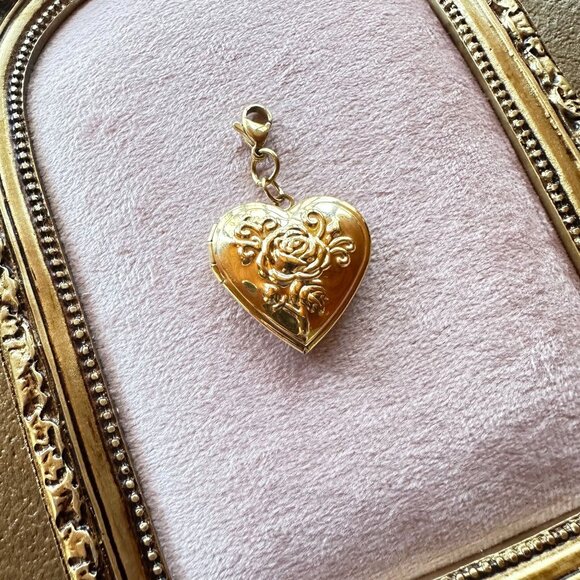 Heart Locket Charm Pendant 18k Gold PVD Stainless Steel Rose Design And Clasp - Picture 9 of 16